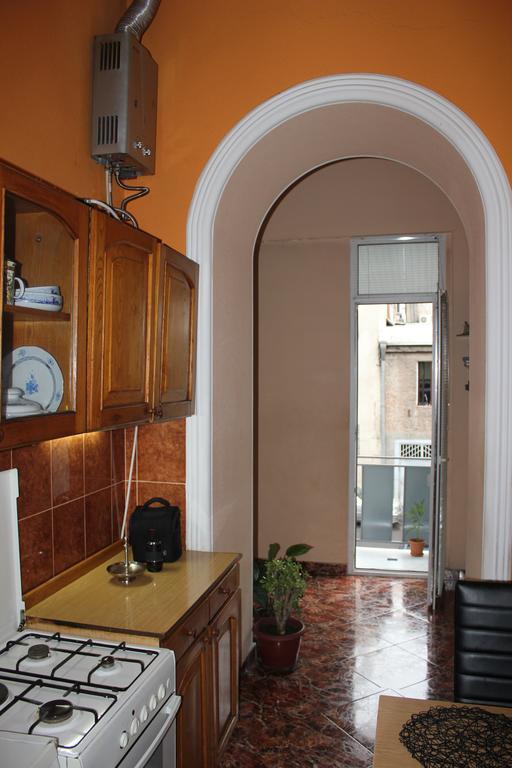 Apartment In Purtseladze Street Tiflis Exterior foto
