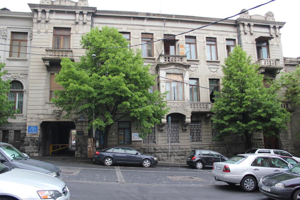 Apartment In Purtseladze Street Tiflis Exterior foto